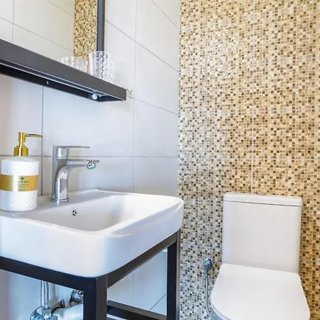 Maritinas Stone House & On The Apartamento *