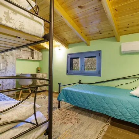 Daire Maritinas Stone House & On The